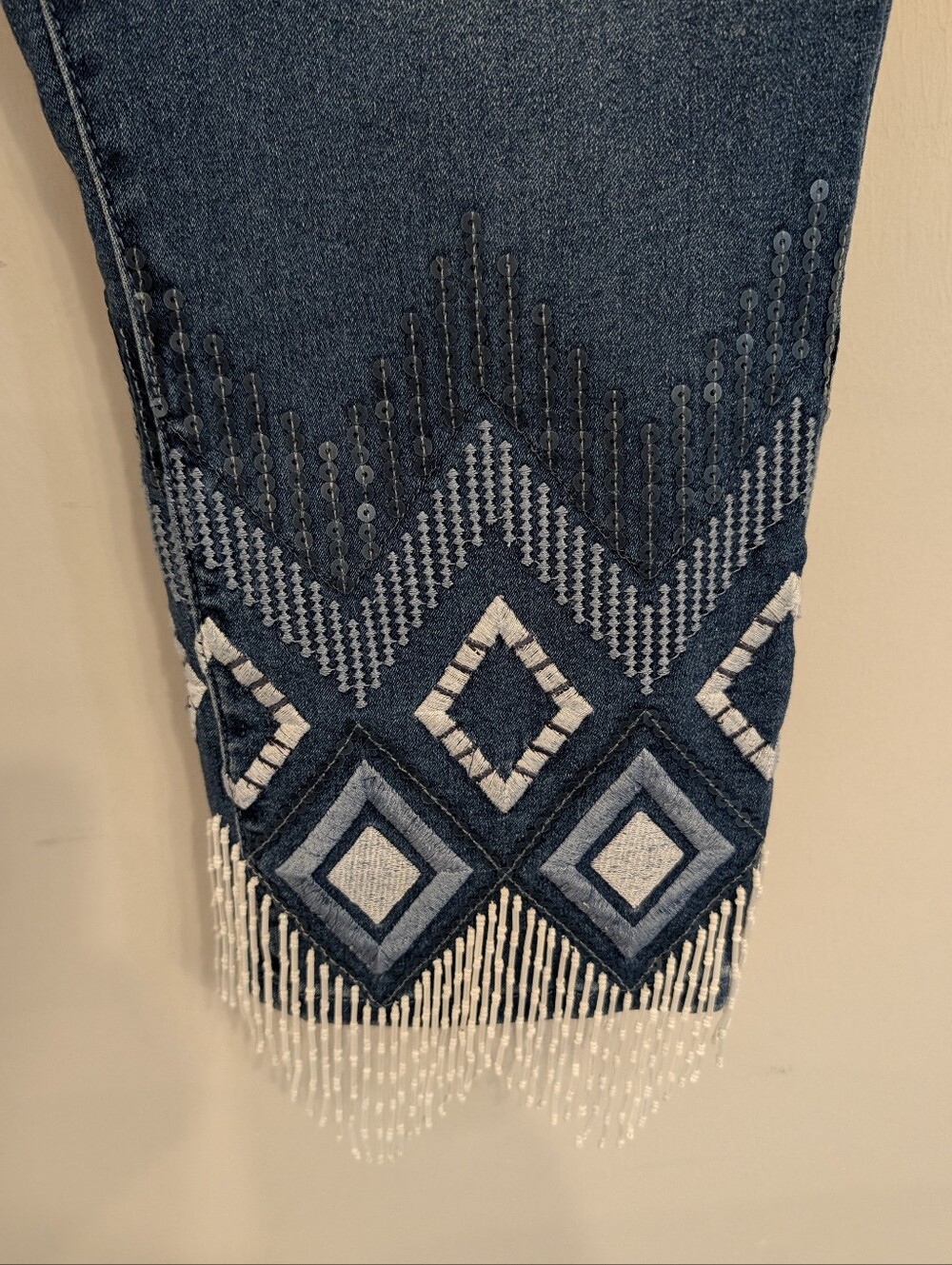 Nwot DG2 by Diane Gilman Beaded Fringe Cropped Denim Jeans Women's Size 16